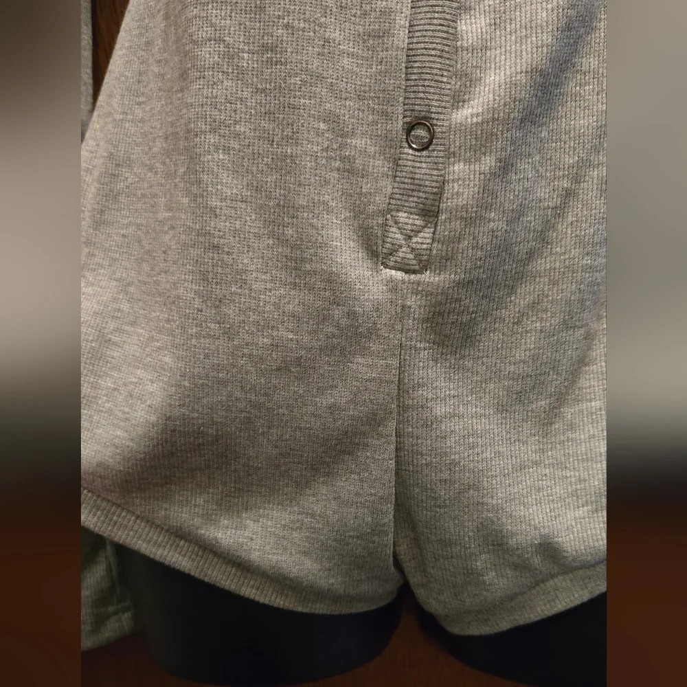 Moxeay SUPER CUTE NWT gray thermal romper szS - Picture 2 of 8